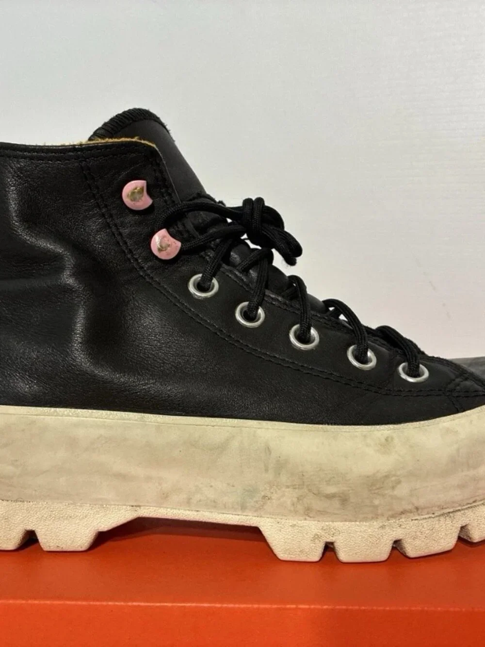 Converse Chuck Taylor Lugged Winter Hi Black Gore-Tex GTX Shoes Women's Sz 7.5